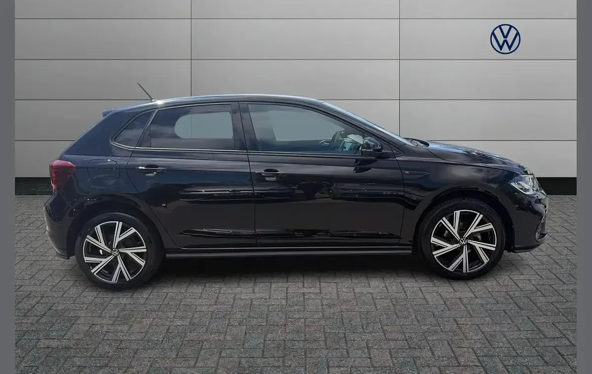 Used VW Polo R-line 95 HP (69 kW) 2023 Black Hatchback