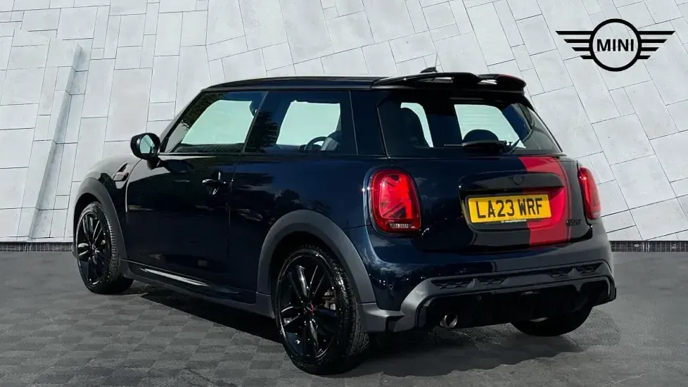 Usado Mini Cooper Hatch 136 HP (100 kW) 2022 Preto Citadino