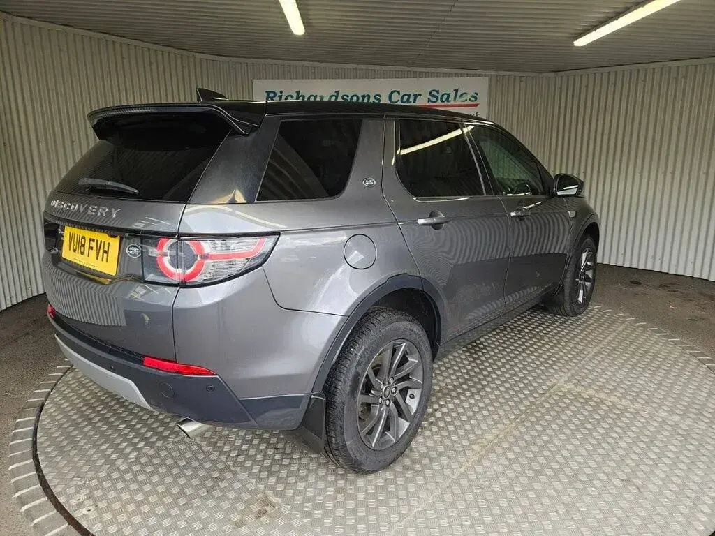 Used Land Rover Discovery Sport HSE 180 HP (132 kW) 2018 Grey SUV