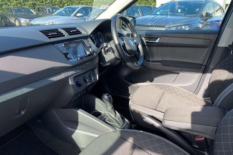 Used Skoda Fabia Colour Edition 70 HP (51 kW) 2021 Blue Hatchback