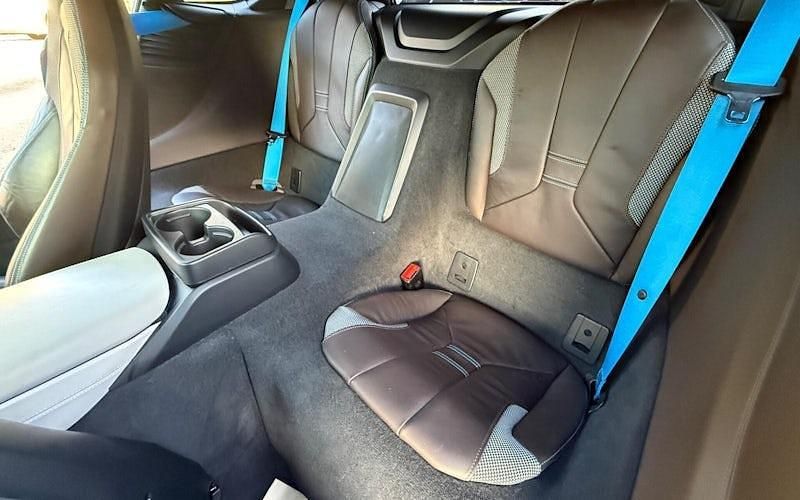 Used BMW i8 362 HP (266 kW) 2017 Coupe