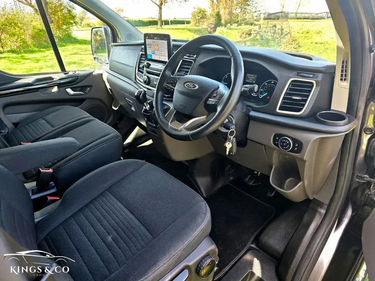 Used Ford Transit Custom Limited 130 HP (95 kW) 2021 Grey MPV