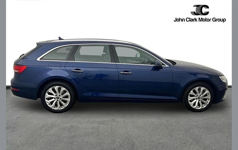 Used Audi A4 187 HP (137 kW) 2016 Blue Estate