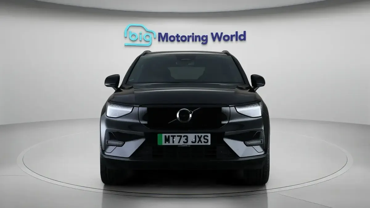 Used Volvo XC40 Core 300 kW (408 HP) 2023 Black SUV