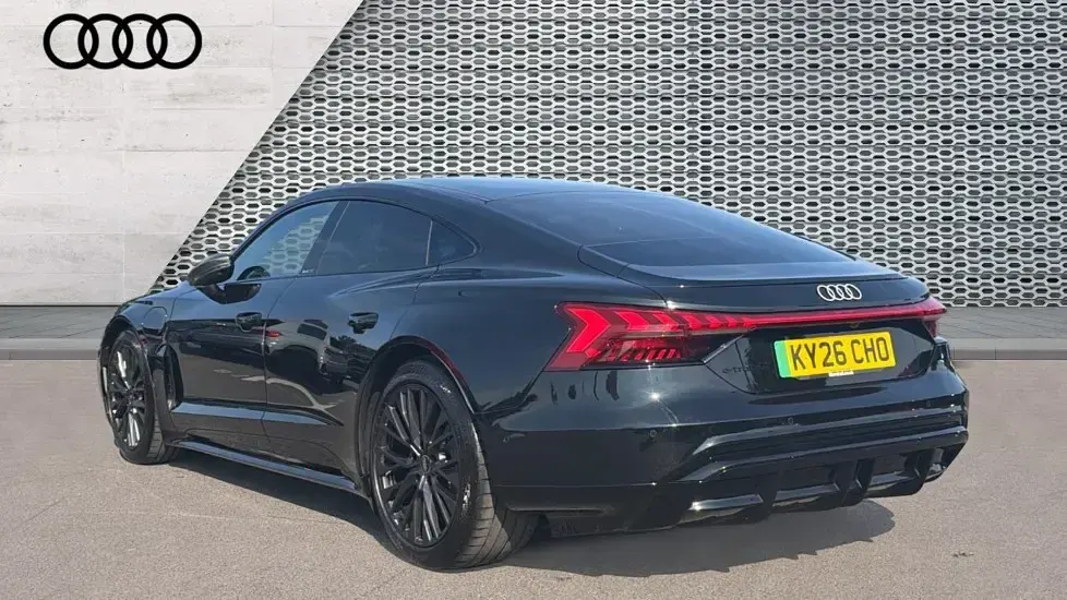 New Audi e-tron GT quattro Comfort 369 kW (503 HP) 2026 Black Sedan