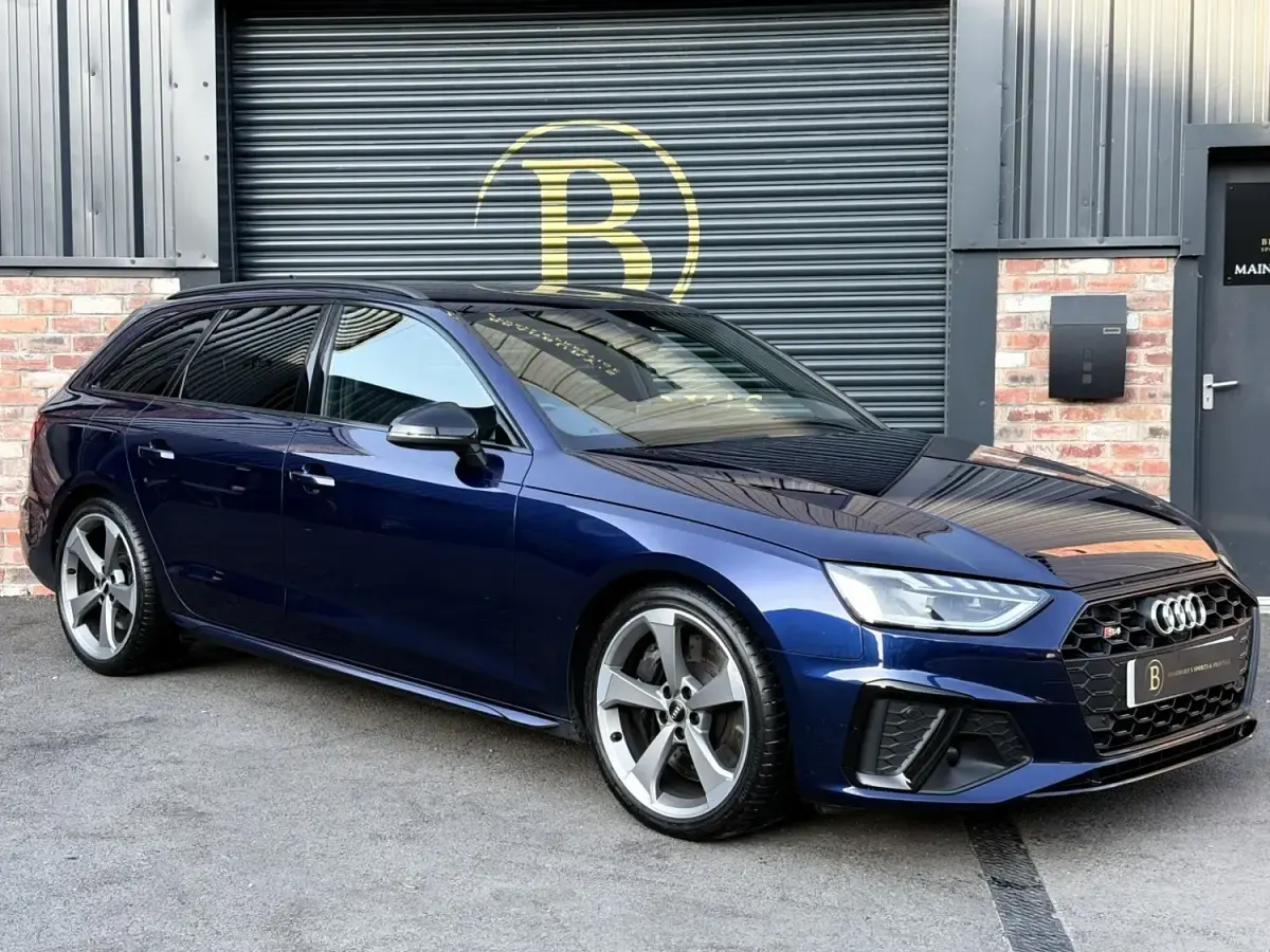 Usado Audi S4 Black Edition 2020 Azul Familiar