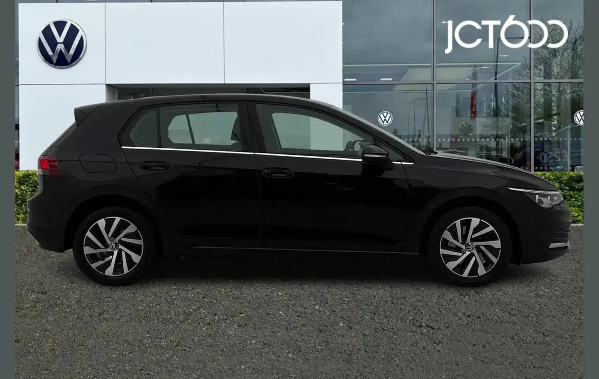 Used VW Golf VIII Style 200 HP (147 kW) 2022 Black Hatchback