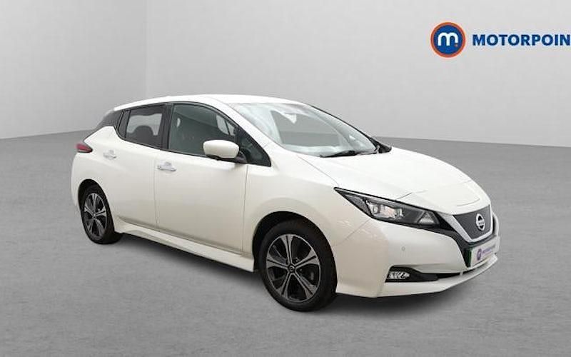Used Nissan Leaf Tekna 160 kW (218 HP) 2021 White Hatchback