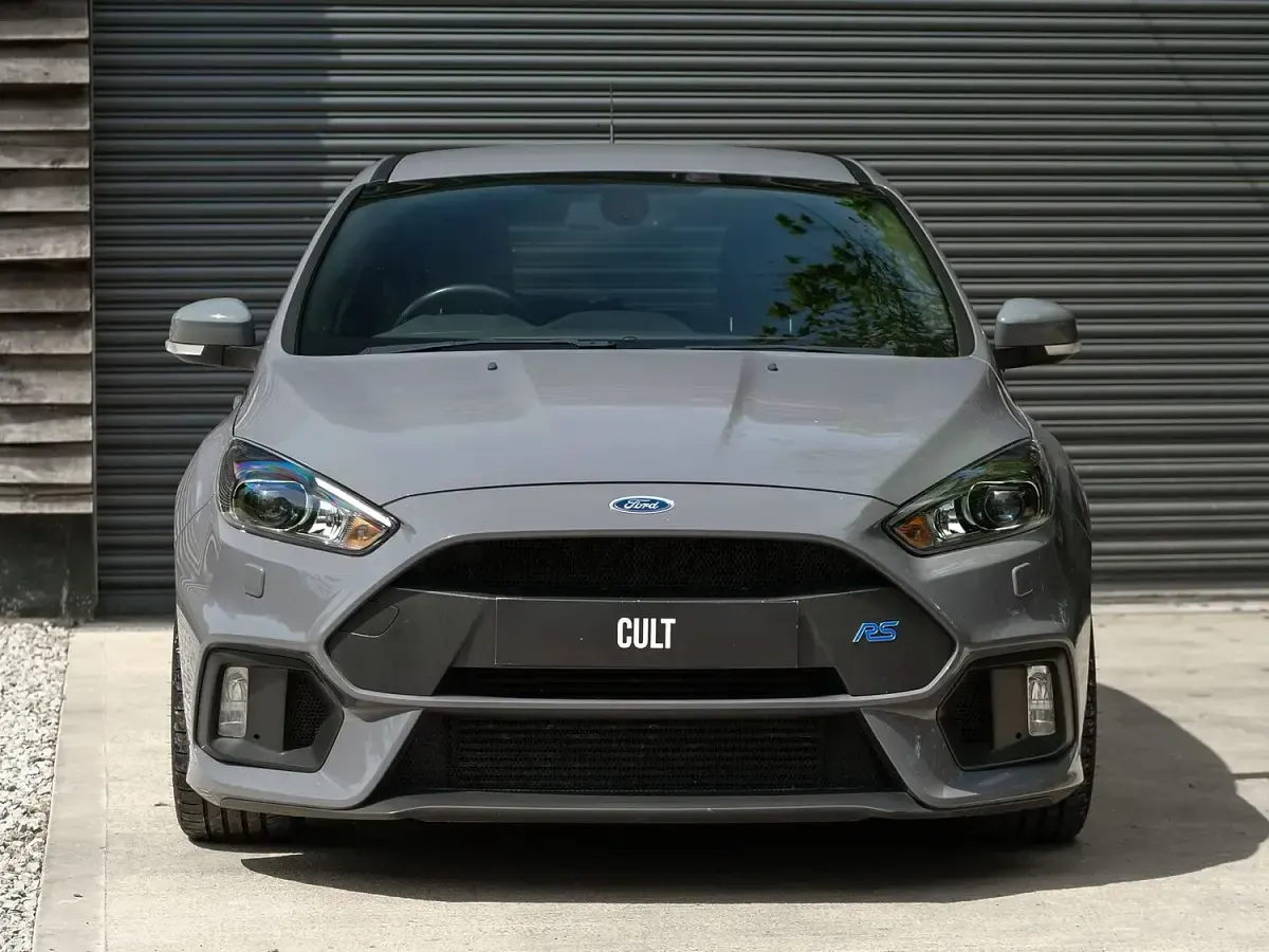 Used Ford Focus RS 430 HP (316 kW) 2017 Grey Hatchback