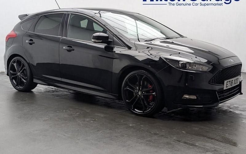 Used Ford Focus ST 185 HP (136 kW) 2017 Black Hatchback