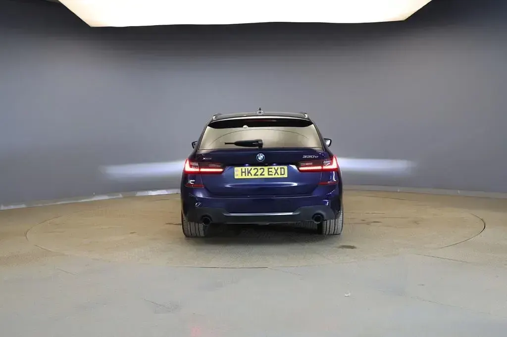 Used BMW 330e M Sport 292 HP (214 kW) 2022 Blue Estate
