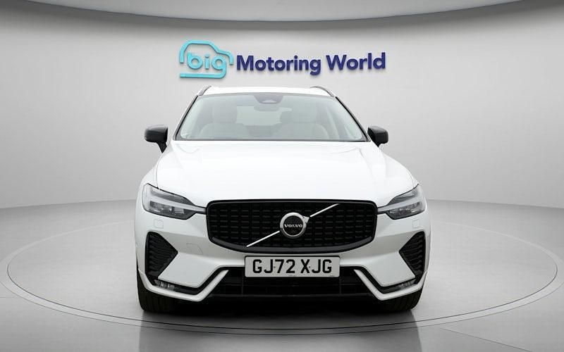 Second-hand Volvo XC60 Ultimate 250 CP (183 kW) 2022 Alb SUV