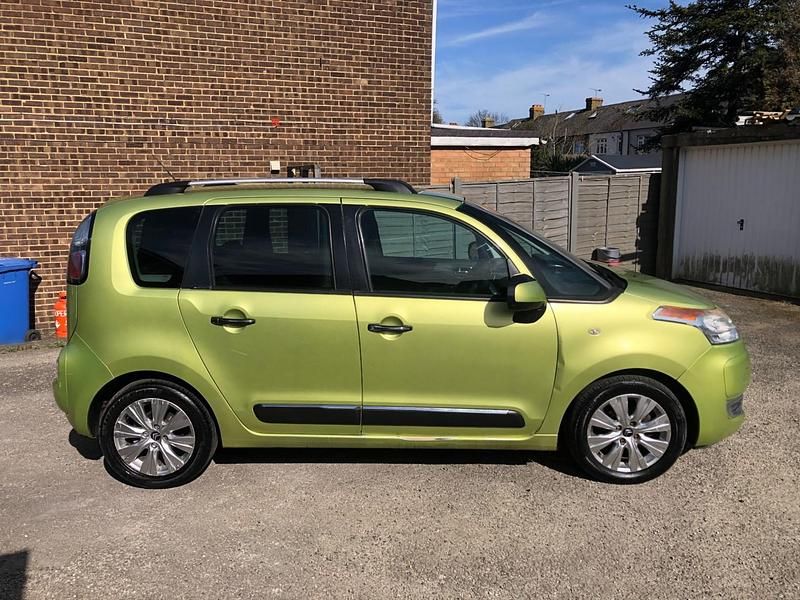 Used Citroën C3 Picasso Exclusive 90 HP (66 kW) 2009 Green MPV