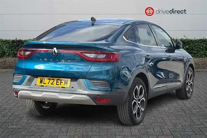 Begagnad Renault Arkana Techno 140 HK (102 kW) 2023 Blå SUV