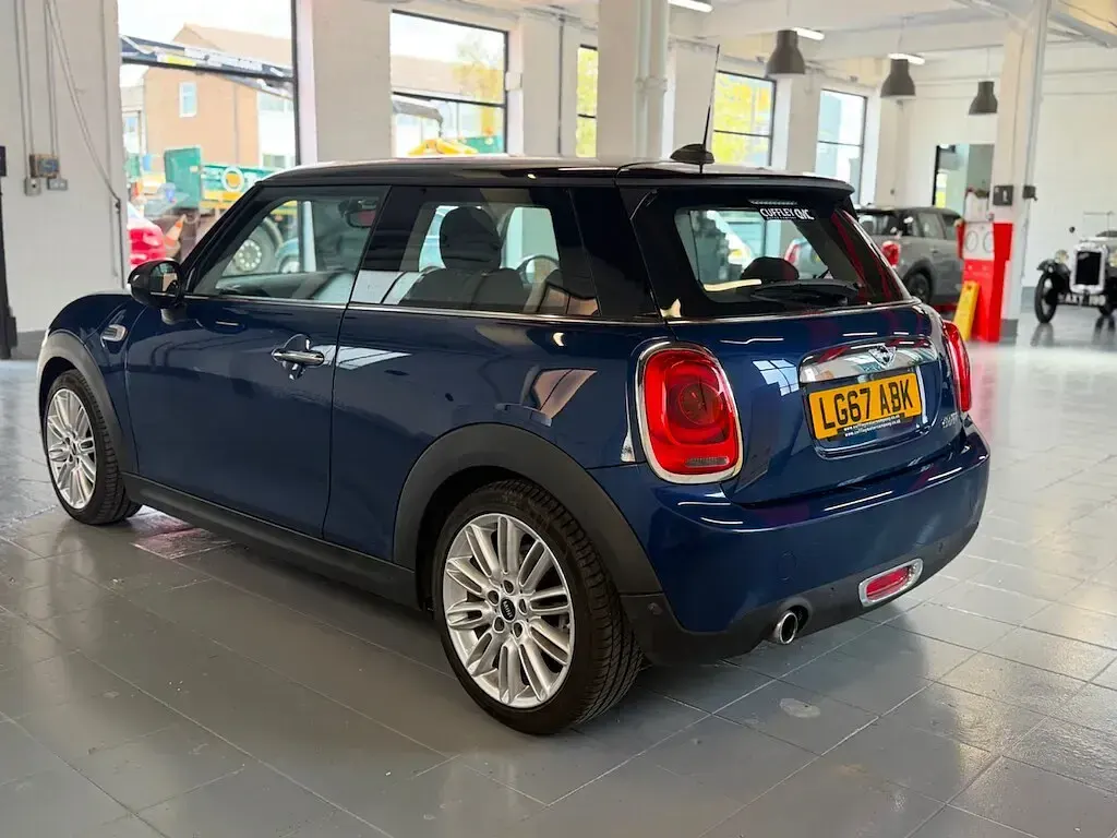 Used Mini Cooper Hatch 136 HP (100 kW) 2017 Blue Hatchback