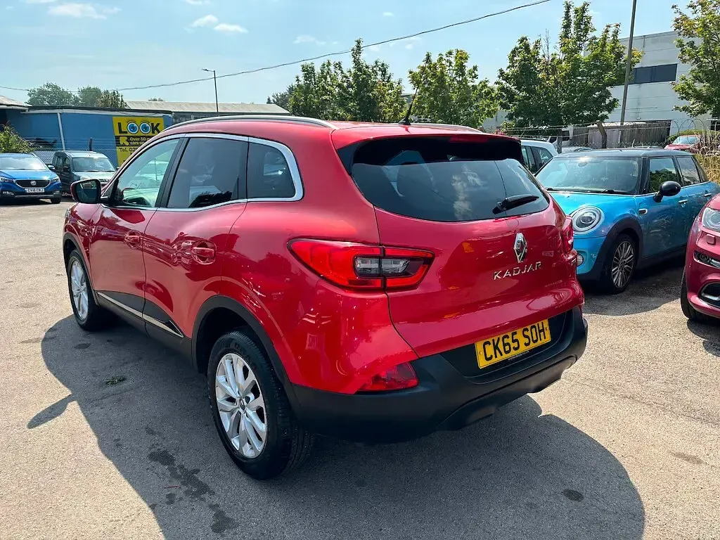 Used Renault Kadjar Dynamique 110 HP (80 kW) 2015 Red SUV