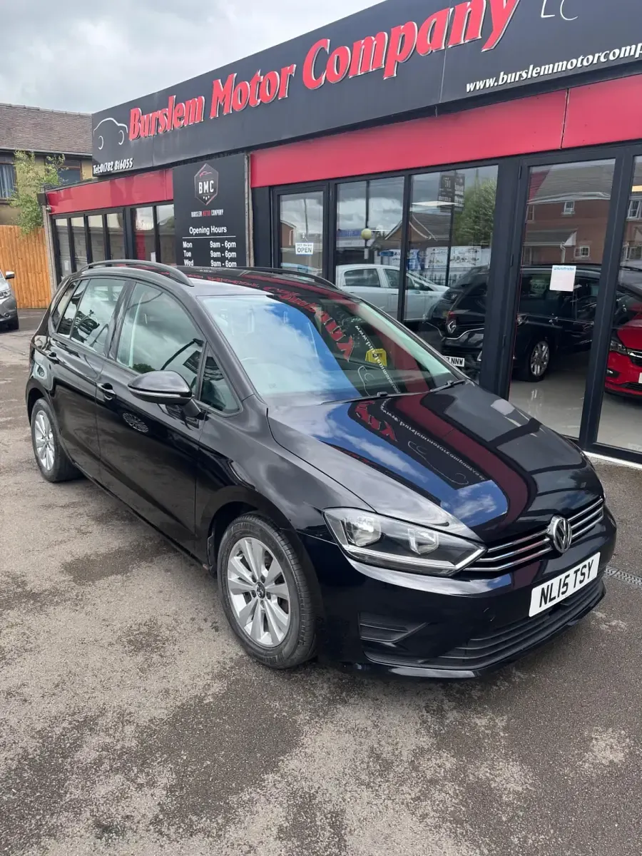 Used VW Golf Sportsvan SE 110 HP (80 kW) 2015 Black MPV