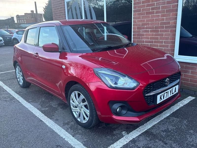 Used Suzuki Swift SZ-T 83 HP (61 kW) 2021 Red Hatchback
