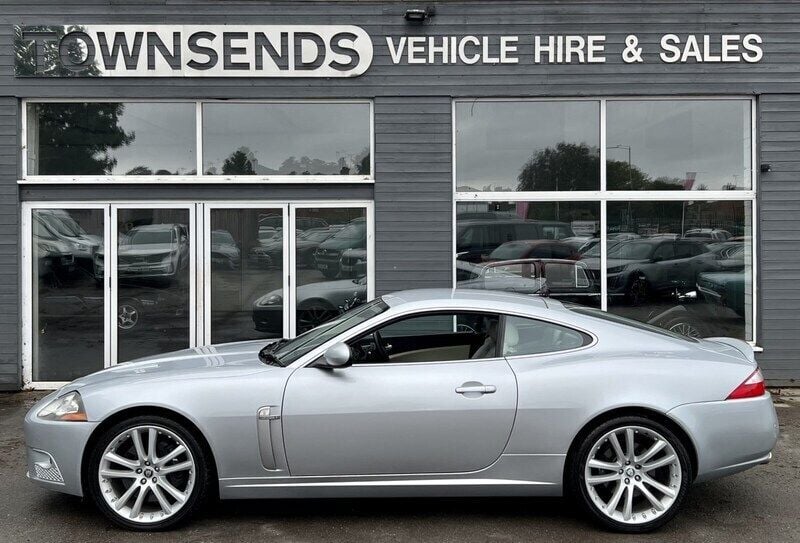 Used Jaguar XKR Supercharged 420 HP (308 kW) 2007 Silver Coupe