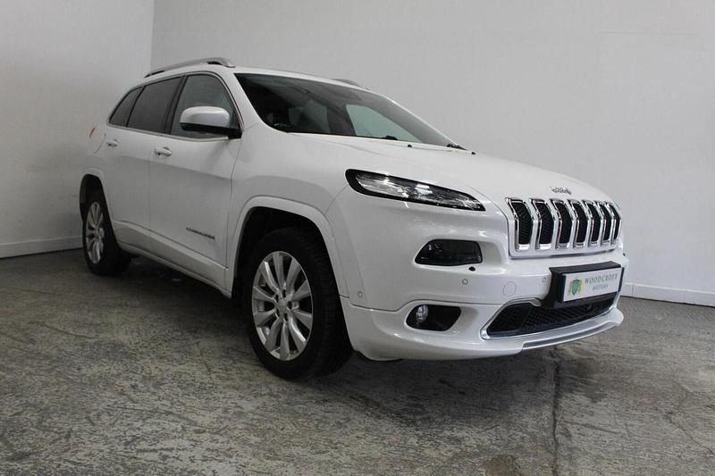 Used Jeep Cherokee Overland 200 HP (147 kW) 2018 White SUV