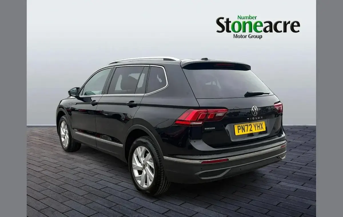 Used VW Tiguan Allspace Life 147 HP (108 kW) 2022 Black SUV