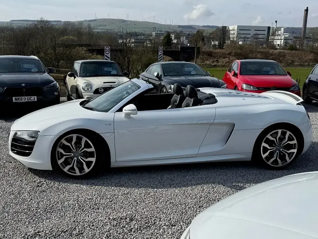 Used Audi R8 Spyder Advanced Plus 525 HP (386 kW) 2012 White Cabriolet