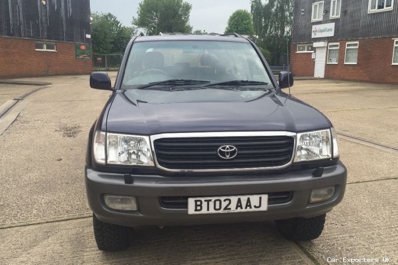 Used Toyota Land Cruiser 201 HP (147 kW) 2002 SUV