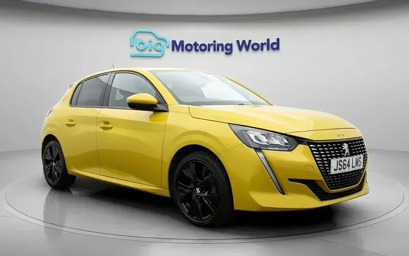 Second-hand Peugeot 208 Allure Premium 102 CP (75 kW) 2022 Hatchback