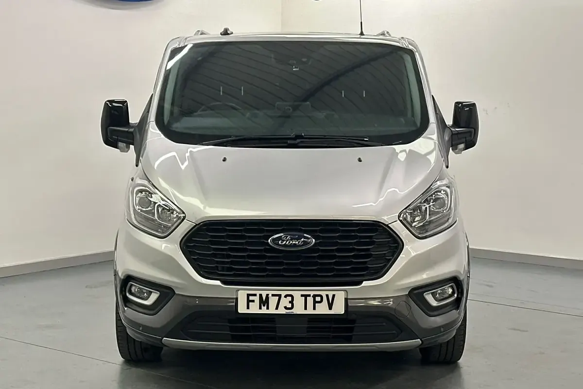 Used Ford Transit Custom Active 170 HP (125 kW) 2023 Silver