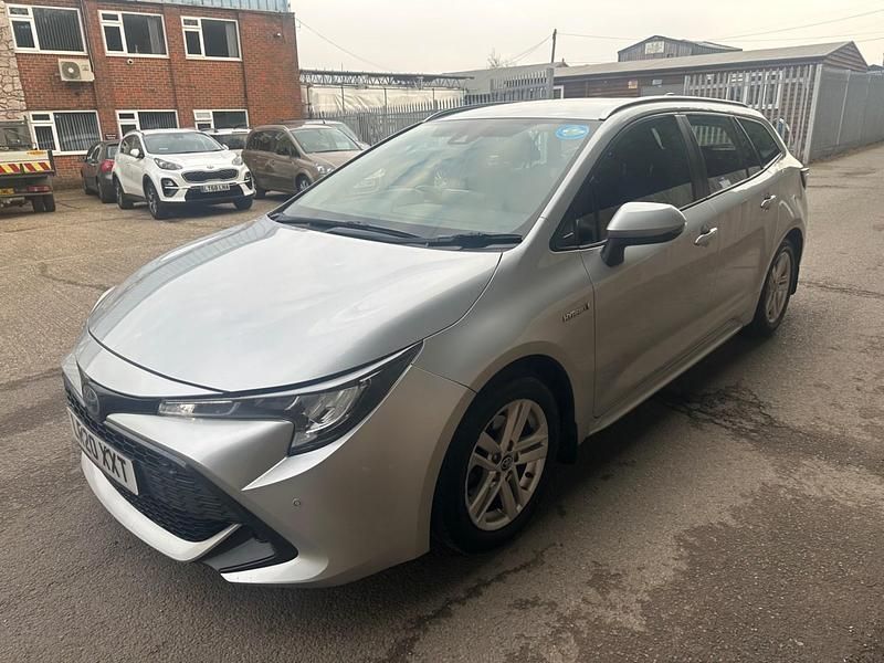 Used Toyota Corolla 122 HP (89 kW) 2020 Silver Estate