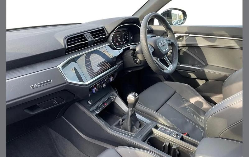 Used Audi Q3 S-Line 147 HP (108 kW) 2025 Black SUV