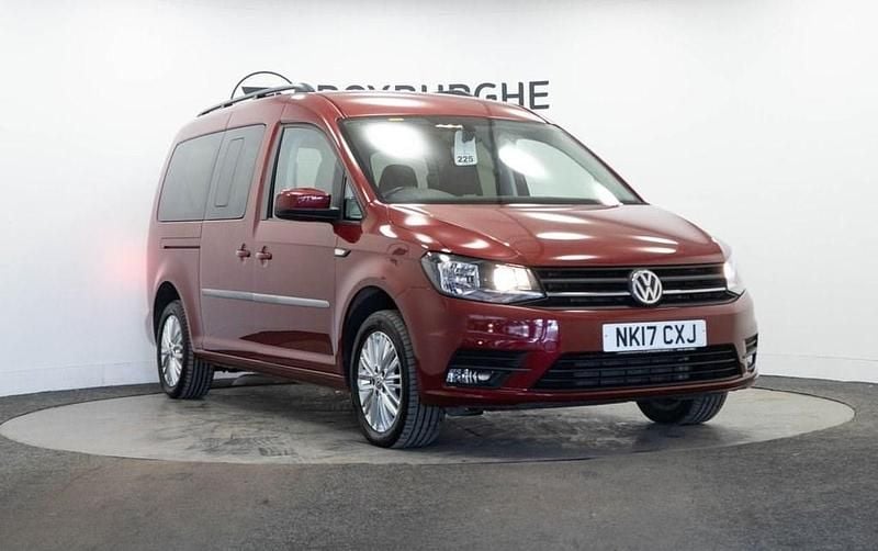 Red Used 2017 VW Caddy Maxi Life Life MPV | £13,490 (Good price) - Image 1/4