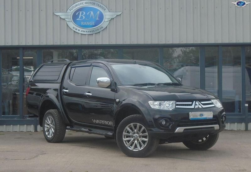 Black Used 2014 Mitsubishi L200 Warrior Pickup | £5,000 (Super price) - Image 1/4