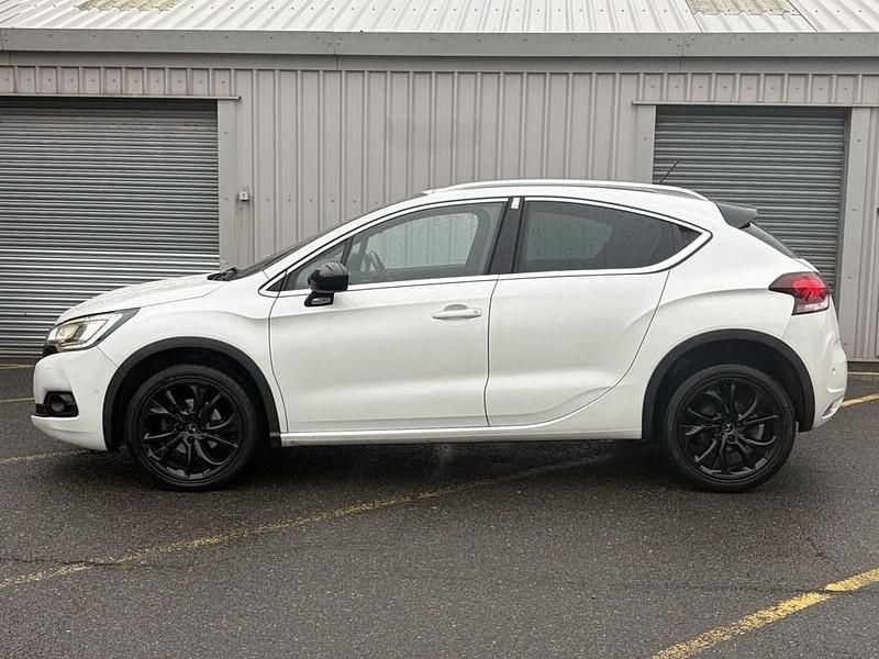 Used DS Automobiles DS4 130 HP (95 kW) 2017 White Hatchback