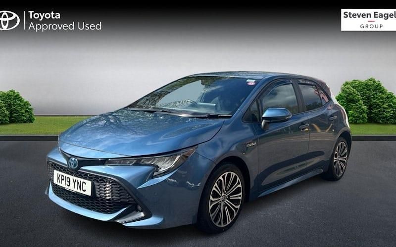 Used Toyota Corolla Design 122 HP (89 kW) 2022 Hatchback