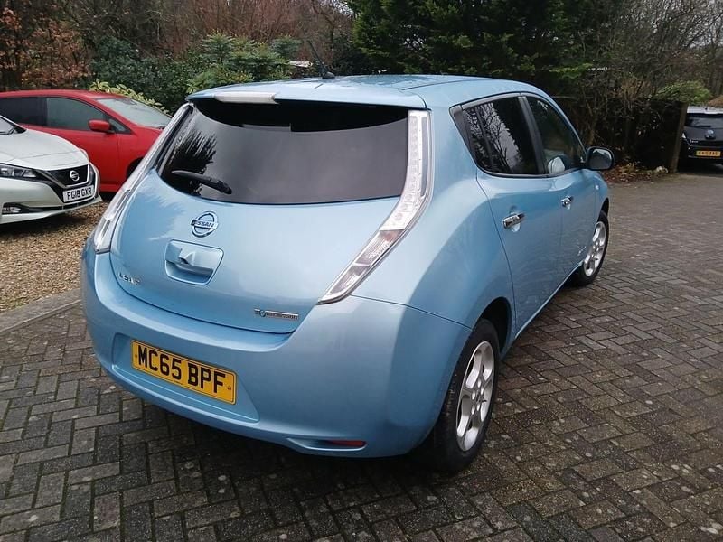 Used Nissan Leaf Acenta 80 kW (109 HP) 2015 Blue Hatchback