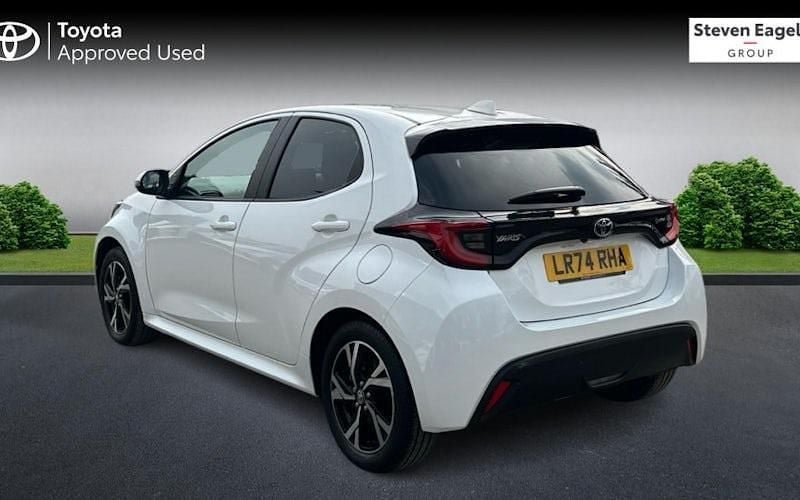 Used Toyota Yaris Hybrid Design 116 HP (85 kW) 2026 Hatchback