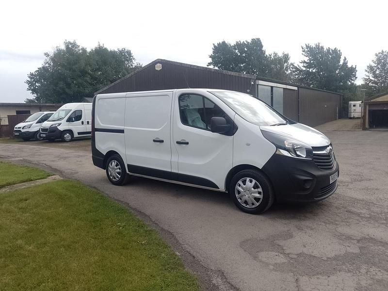White Used 2018 Vauxhall Vivaro Van | £8,495 (Good price) - Image 1/4
