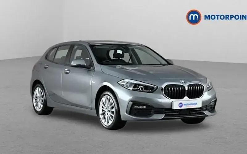 Begagnad BMW 118 Comfort Edition 136 HK (100 kW) 2024 Halvkombi