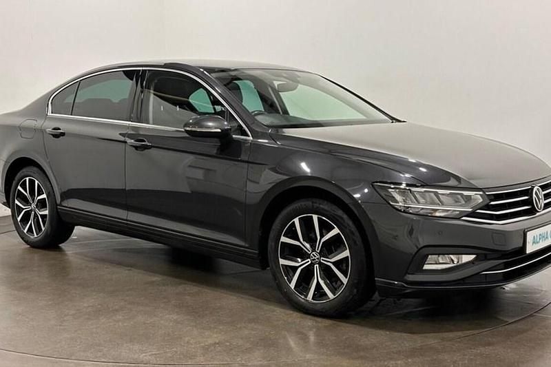 Used VW Passat SEL 150 HP (110 kW) 2020 Estate