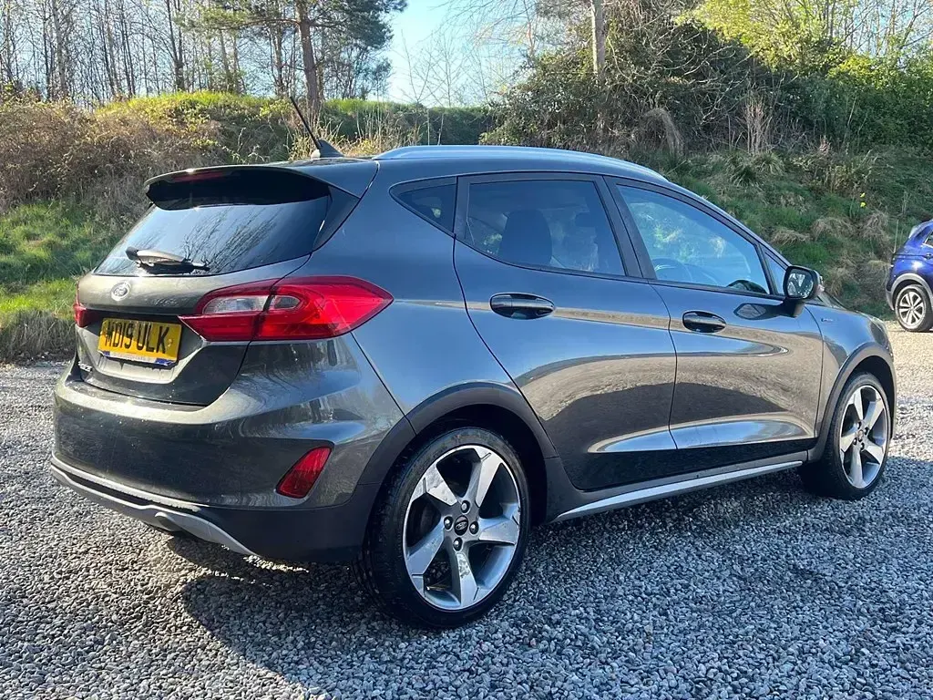 Begagnad Ford Fiesta Active 100 HK (73 kW) 2019 Grå Halvkombi