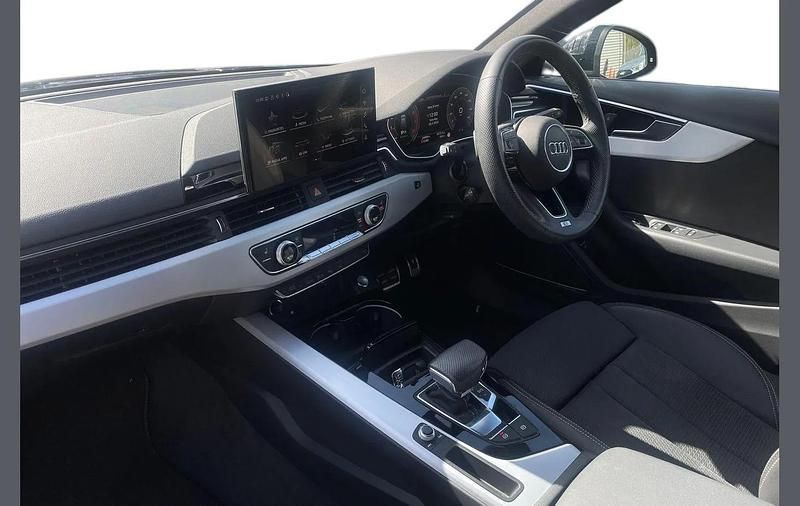 Used Audi A4 S-Line 200 HP (147 kW) 2024 Black Estate
