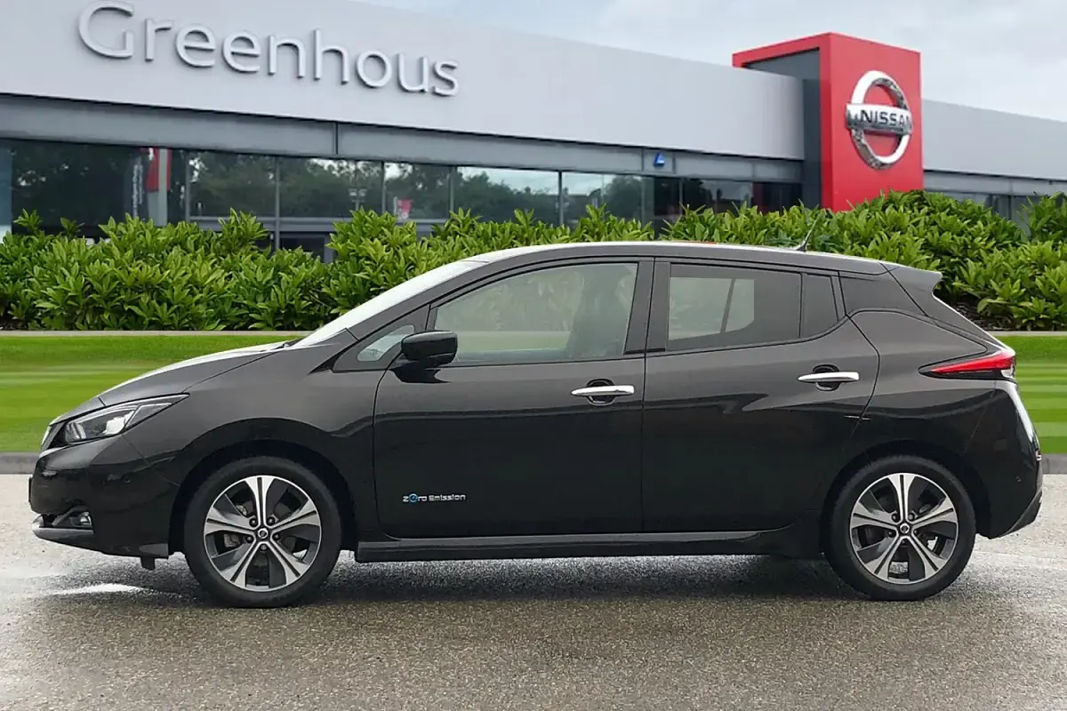 Used Nissan Leaf Tekna 110 kW (150 HP) 2021 Black Hatchback