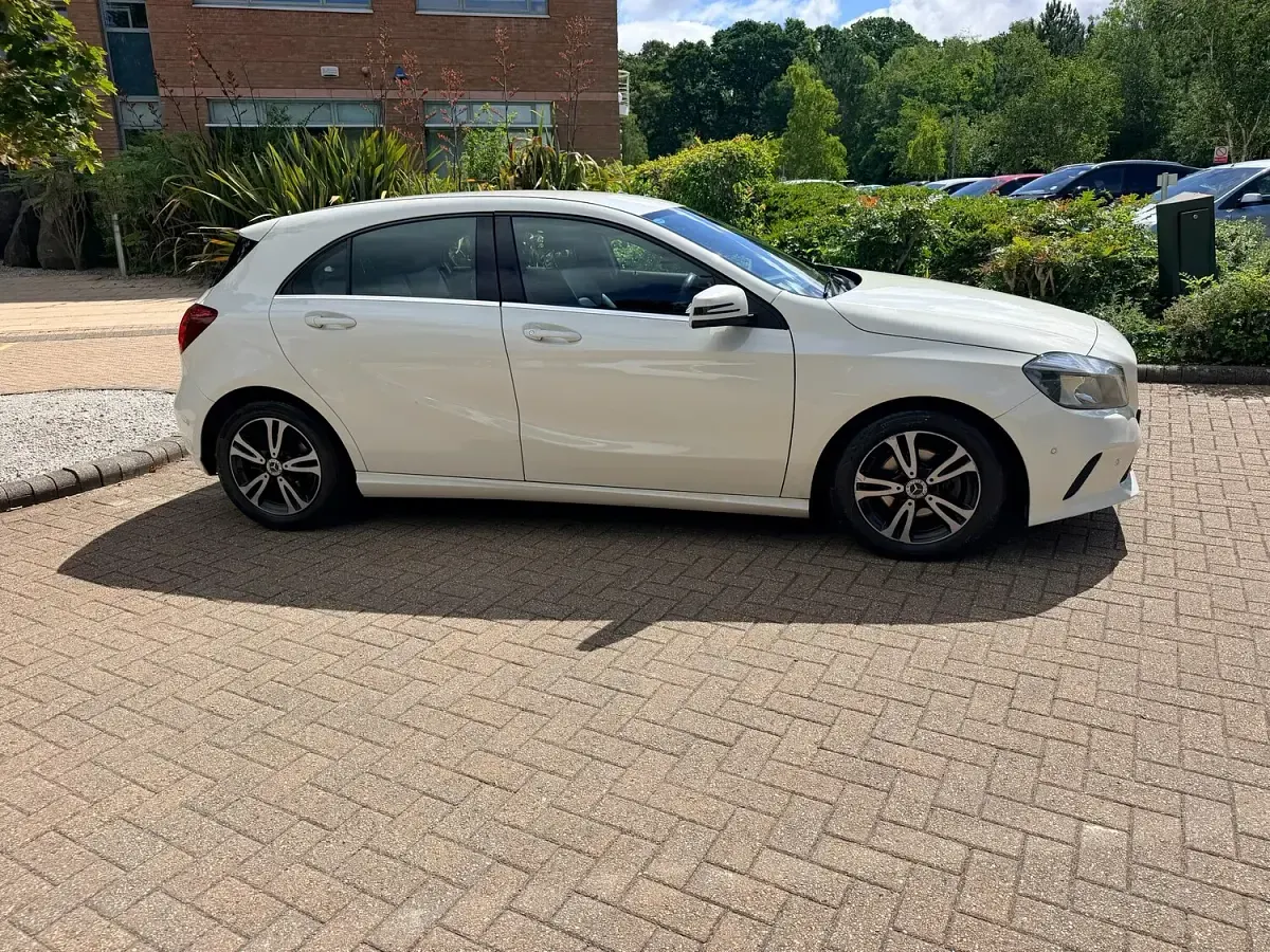 Used Mercedes A180 Executive 2017 White Hatchback