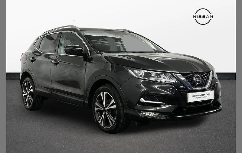Used Nissan Qashqai N-Connecta 115 HP (84 kW) 2019 Black SUV
