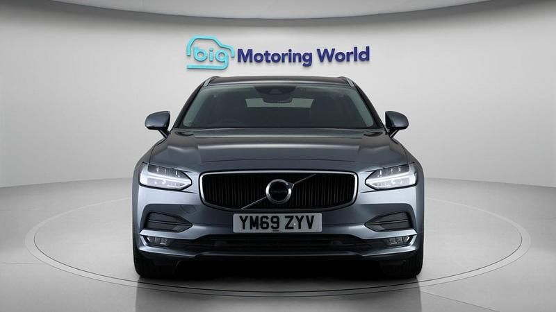 Used Volvo V90 Momentum 190 HP (139 kW) 2020 Grey Estate