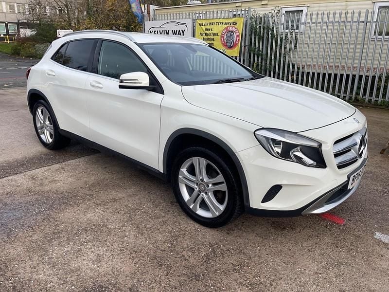 Used Mercedes GLA200 136 HP (100 kW) 2016 White SUV