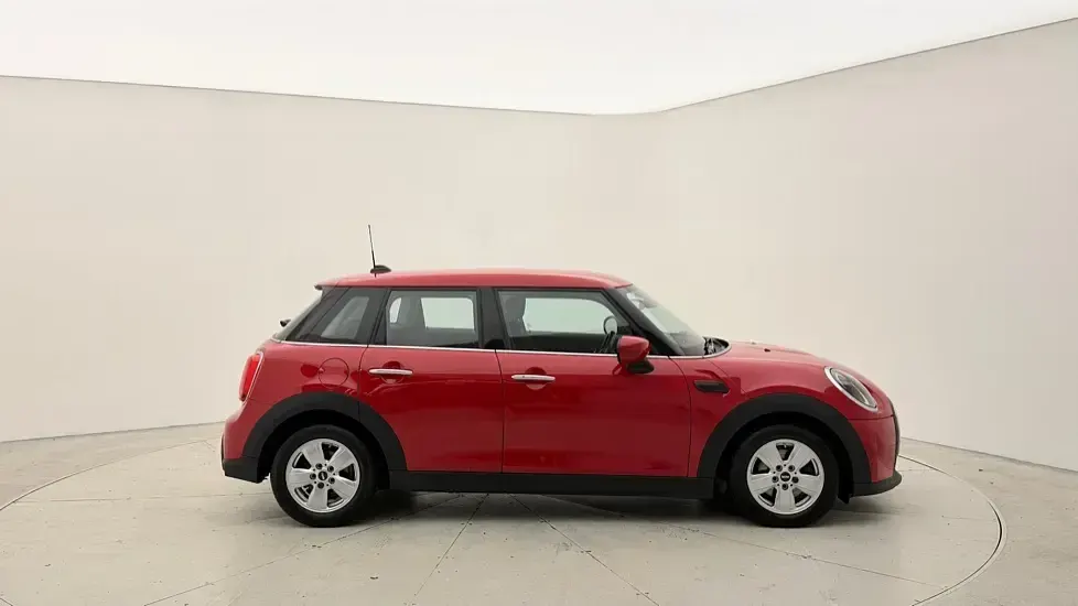 Used Mini Cooper Classic 134 HP (98 kW) 2022 Red Hatchback