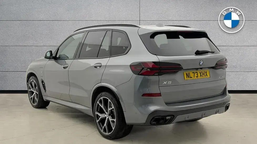 Usado BMW X5 M Sport 482 HP (354 kW) 2023 Cinzento SUV