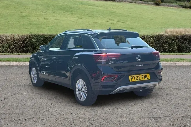 Used VW T-Roc Life 150 HP (110 kW) 2022 Black SUV